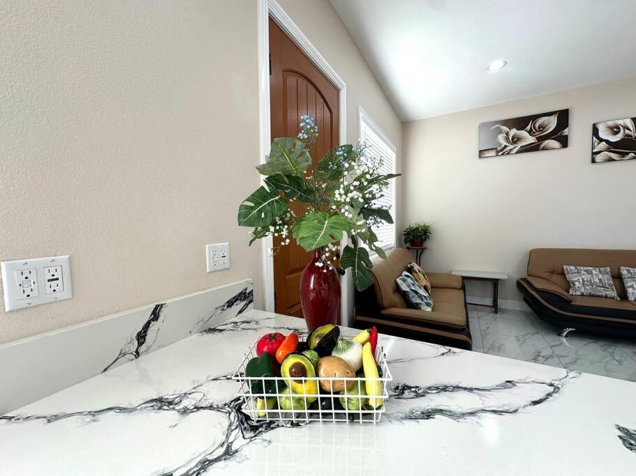 New Renovated House In Little Saigon Midway City Exterior foto